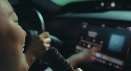 Harman представила караоке Sing Drive зі штучним інтелектом для автомобілів