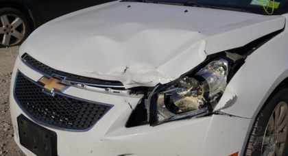 Indy 500 Unfall: Indy ersetzt das vom fliegenden Reifen beschädigte Auto eines Fans
