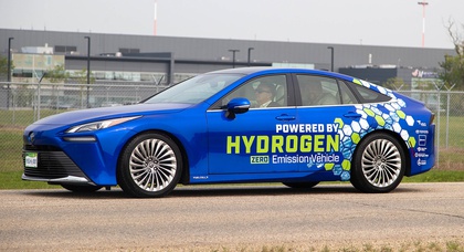 100 Toyota Mirai hydrogen fuel cell electric vehicles to be deployed at Edmonton International Airport in Canada