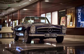 Everrati transforme une Mercedes-Benz SL Pagoda classique en une voiture électrique dotée d'une autonomie de plus de 300 km