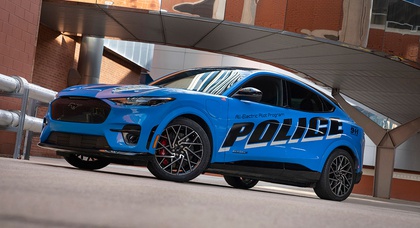 Ford показал полицейский электромобиль Mustang Mach-E