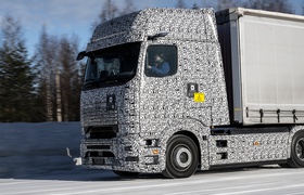 Mercedes-Benz Trucks tests electric trucks in Finland at temperatures down to minus 25 degrees Celsius