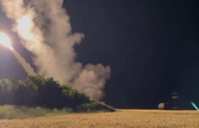 Появилось видео, вероятно, первого боевого использования HIMARS в Украине.