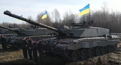 Video: Challenger 2-Panzer in der Ukraine angekommen