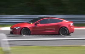 Tesla Model S обошла Porsche Taycan на Нюрбургринге