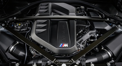Motorsport technology helped BMW M adapt the six-cylinder engine to Euro-7