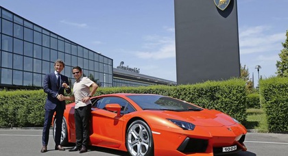 Конвейер Lamborghini покинул тысячный Aventador
