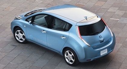 Nissan deaktiviert praktische Funktionen bei frühen Elektrofahrzeugen