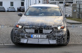 BMW тестирует гибридный M5 следующего поколения