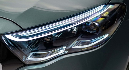 2024 Mercedes E-Class Reveals Design Details Ahead of Official Launch