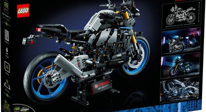 Yamaha MT-10 SP recreated with 1,478-piece Lego kit