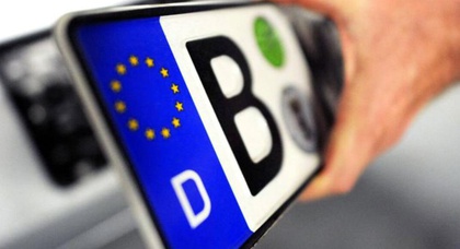 Українців змусять реєструвати автомобілі у Німеччині після року перебування