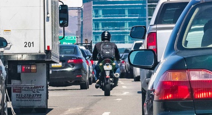 Водители автомобилей не видят мотоциклистов — исследование