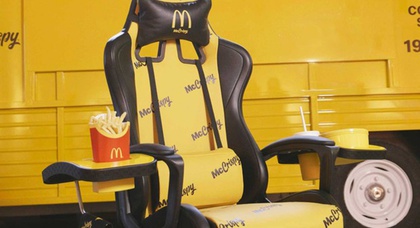 McDonald's a créé une chaise de jeu résistante à la graisse équipée d'un étui à frites, de porte-trempes et d'une «zone de chaleur» pour hamburger