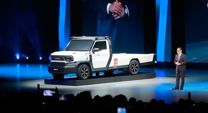 Toyota présente en avant-première un nouveau pick-up polyvalent au design décalé