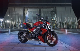 Ducati verbucht mehr als 1 Milliarde Dollar Umsatz und lieferte im vergangenen Jahr einen Rekord von 61.592 Motorrädern aus