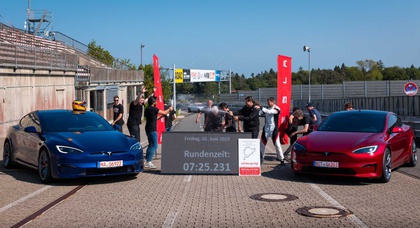 Tesla Model S Plaid Track Pack Takes Back Nurburgring Lap Record