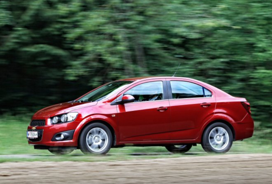 Chevrolet aveo седан