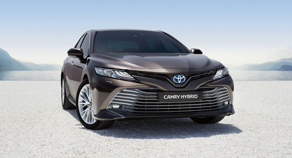 Объявлена стоимость гибридной Toyota Camry