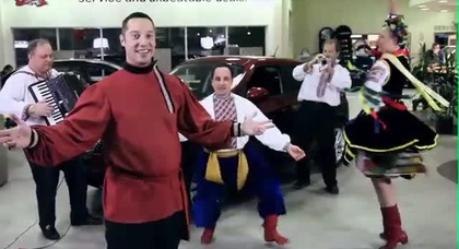 Реклама Nissan Juke для украинской диаспоры в Канаде