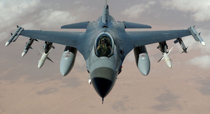 Kongressabgeordnete beginnen mit der Ausbildung ukrainischer Piloten auf F-15 und F-16