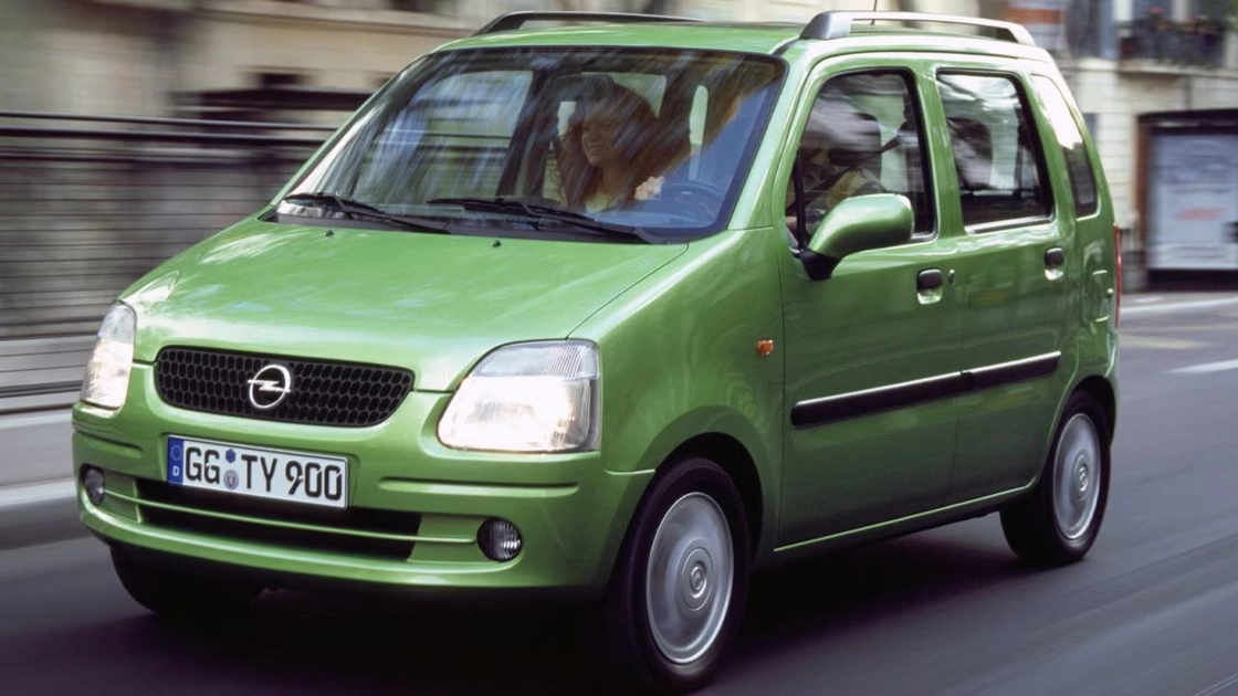 Opel Agila предыдущего поколения, продававшегося до 2014 года