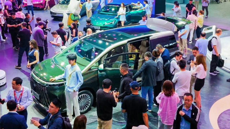 Präsentation des Wendao V9 auf der Automesse Peking. Foto: Arcfox