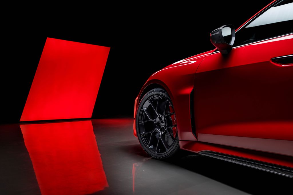 Нова Audi RS 5 Avant на випробуваннях