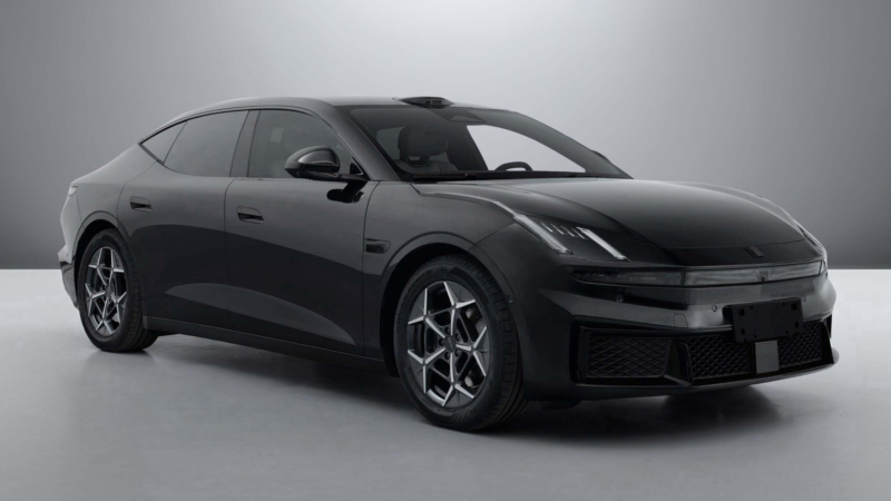 Lynk & Co 10 base model