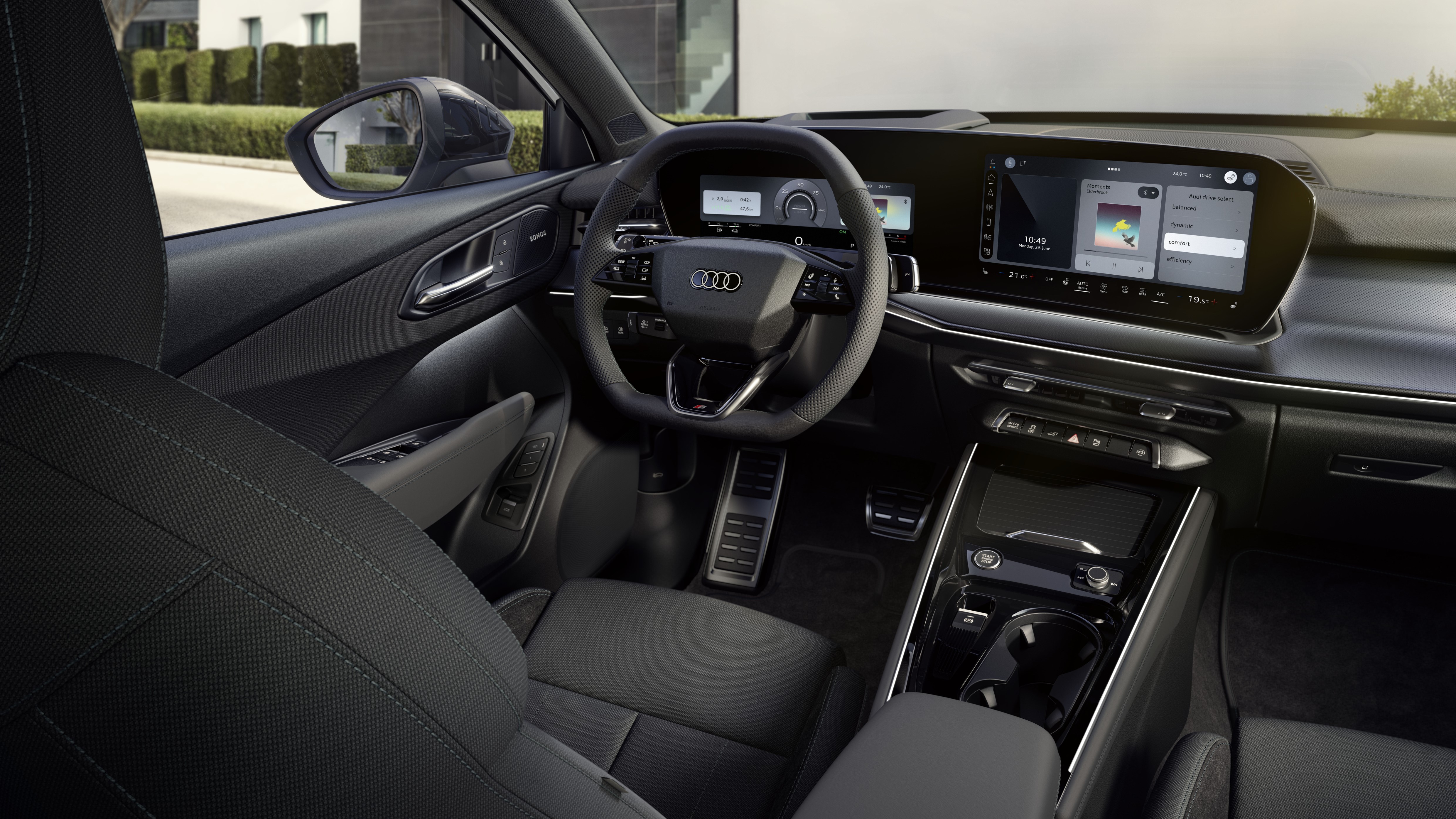 Салон Audi Q3 с цифровой панелью приборов