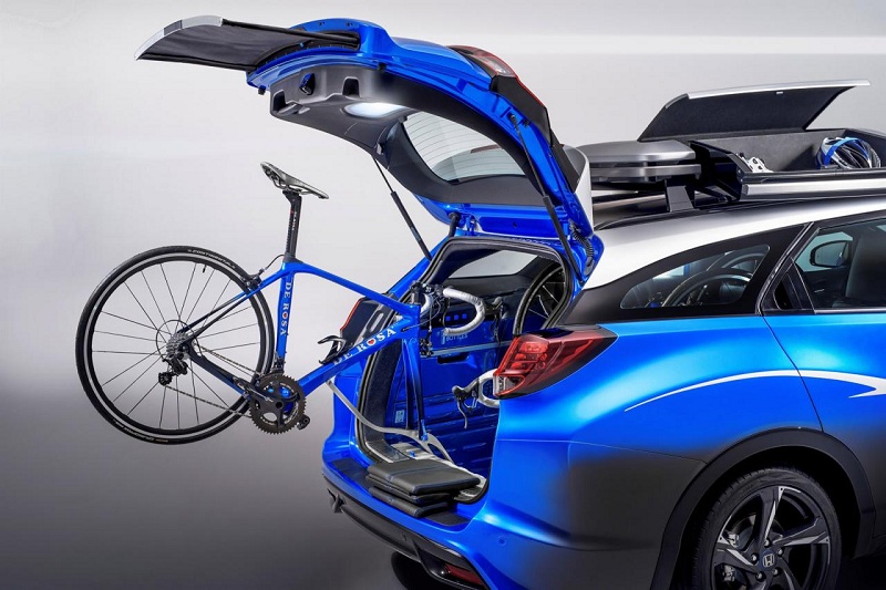 Honda создала универсал Civic для перевозки велосипедов