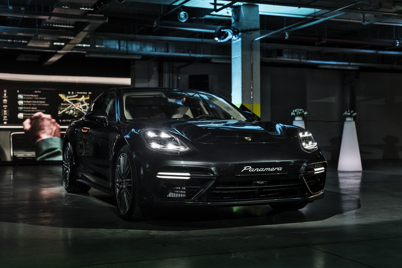 В Киеве состоялся допремьерный показ Porsche Panamera II