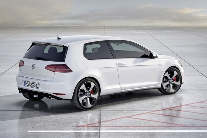 http://autonews.autoua.net/media/uploads/vw/vw_golf_vii_gti_autobild_2.jpg