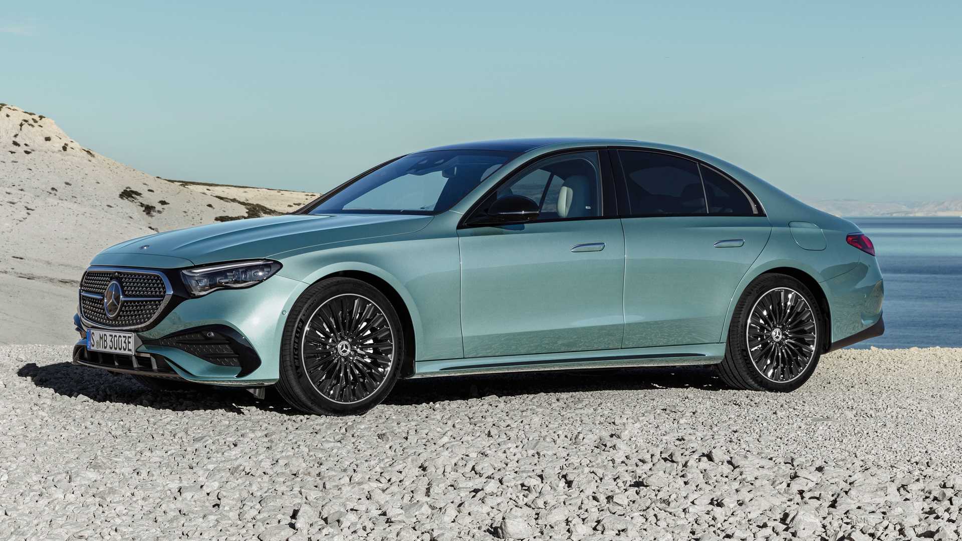 Mercedes-Benz Unveils the All-New E-Class Packed with Advanced AI Features and High Tech Luxuries