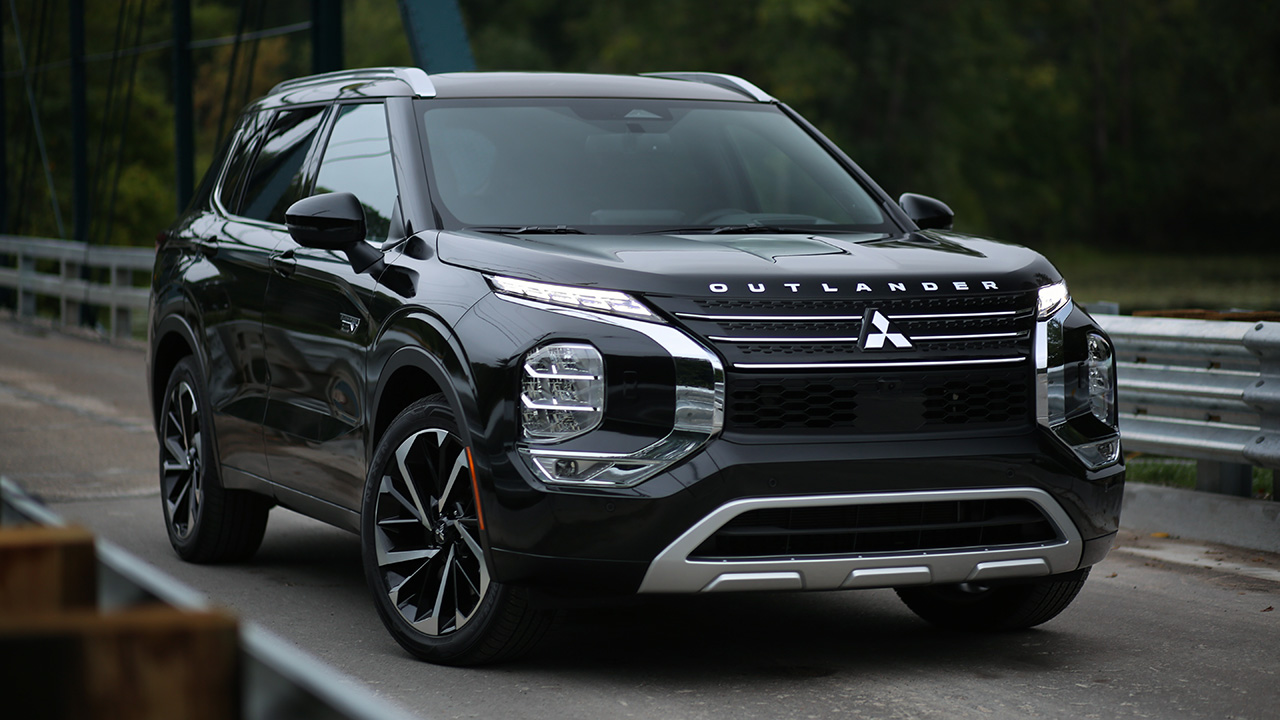 All new 2023 Mitsubishi Outlander PHEV comes with a much higher starting price in the US