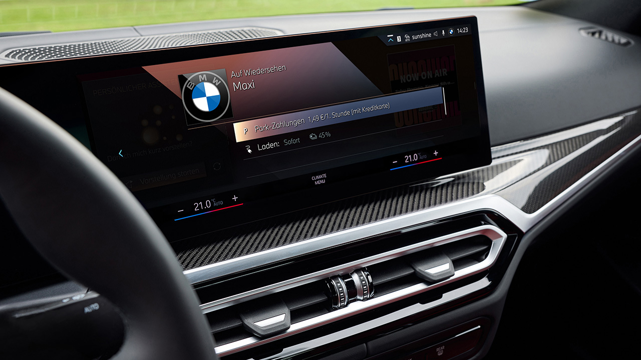 BMW-Fahrzeuge sind jetzt in der Lage, für das Parken zu bezahlen, derzeit verfügbar in Deutschland und Österreich