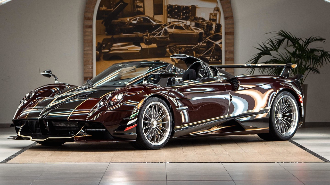 Pagani Unveils One-Off Huayra Dinamica Evo Super Roadster