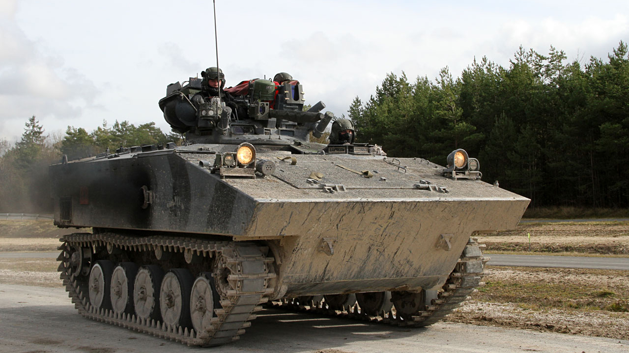 La France va fournir un véhicule de combat d'infanterie AMX-10P à l'Ukraine